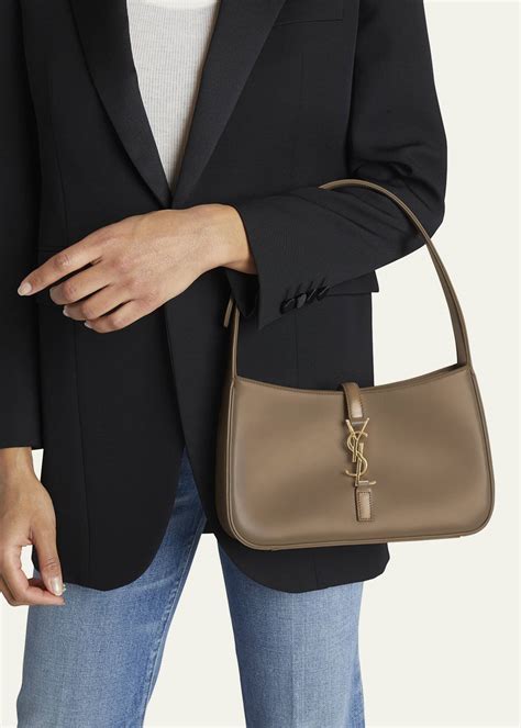 sac yves saint laurent 5 a 7|ysl bag sac de jour.